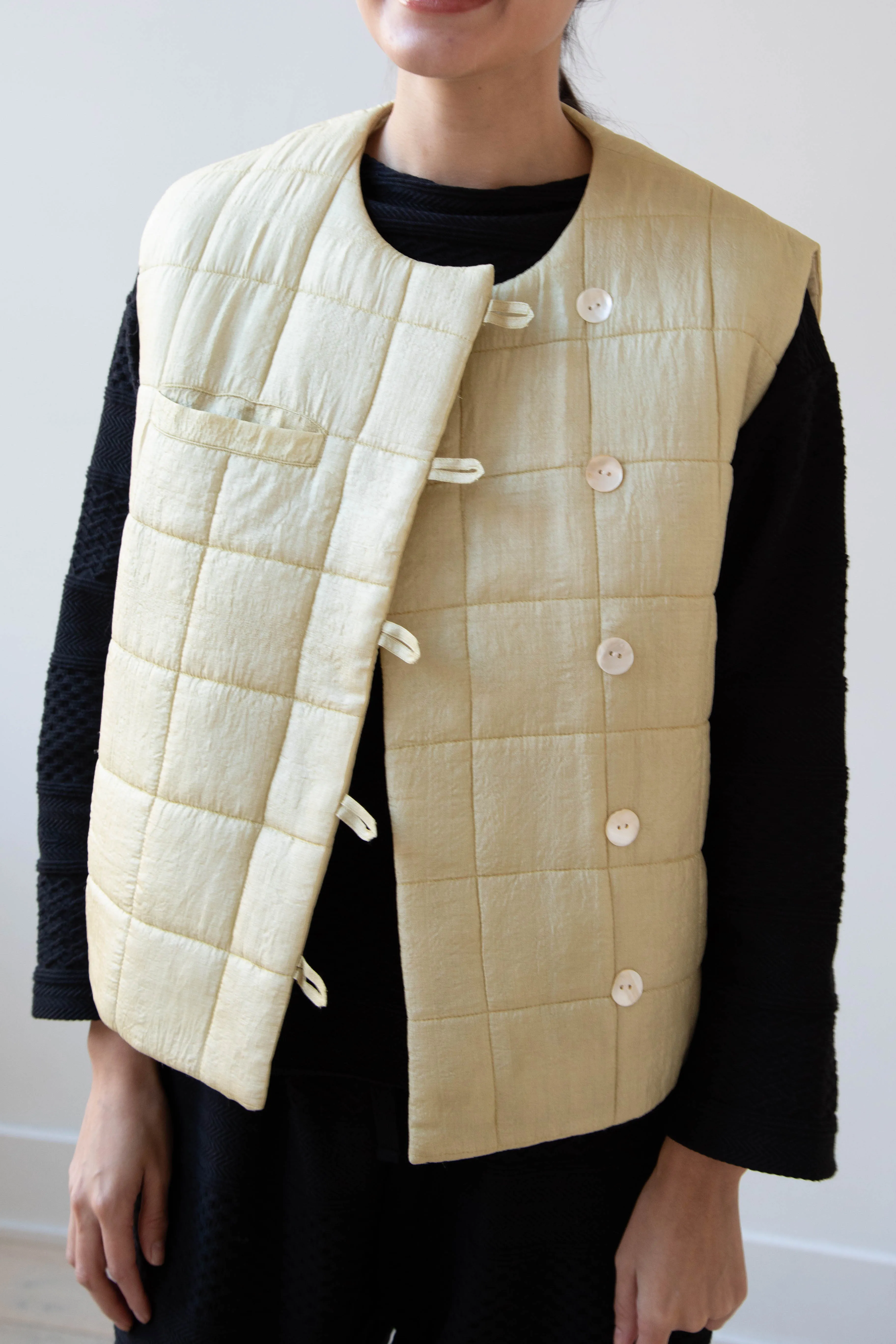 Anaak Ledha Quilted Vest in Sulphur Tussar Silk