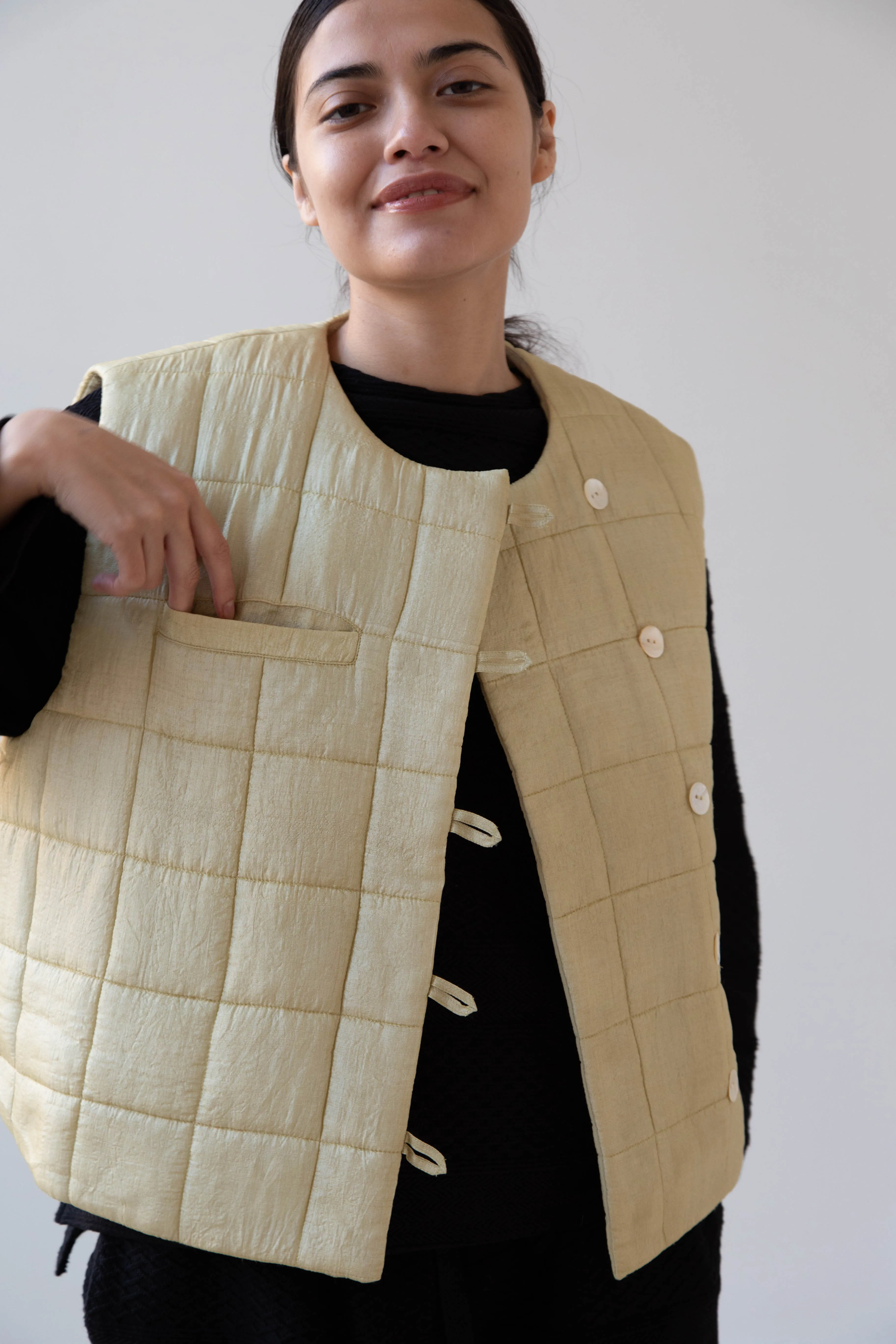 Anaak Ledha Quilted Vest in Sulphur Tussar Silk