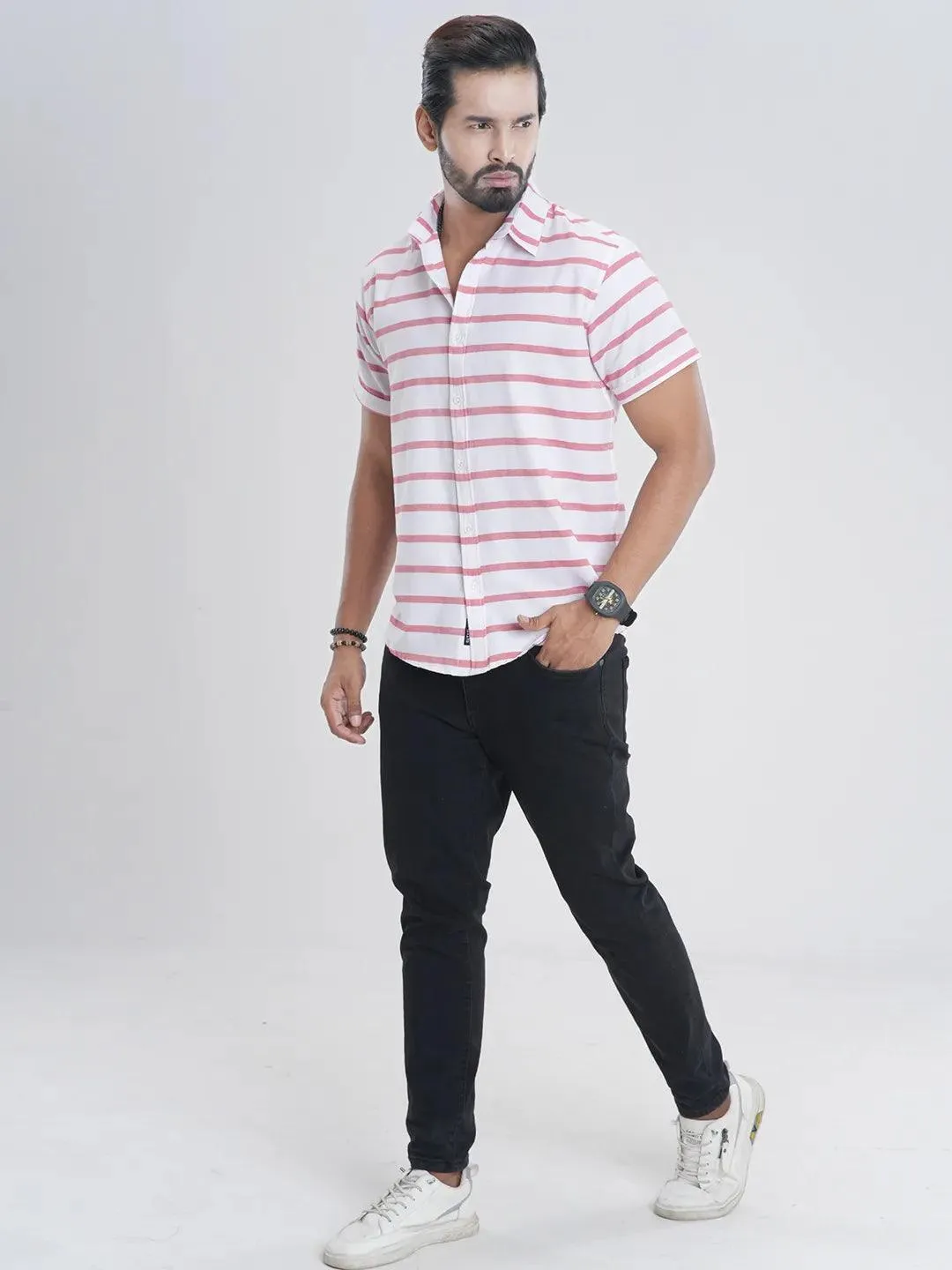 Men's Short Sleeve Casual Shirt in Vertical Stripe Shirt